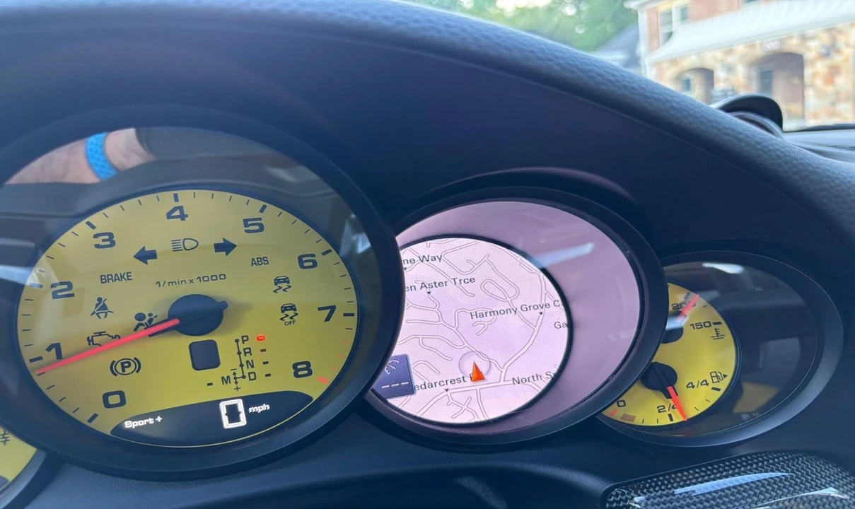 2017 Porsche 991 Carrera - Image 16 of 20