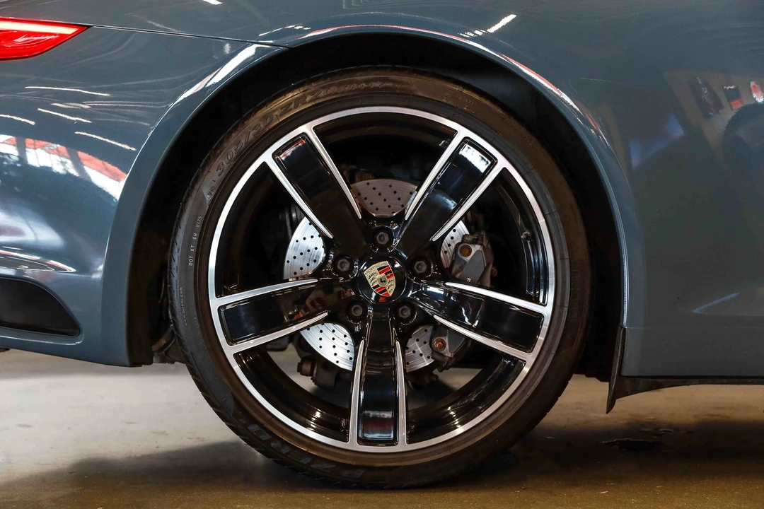2017 Porsche 991 Carrera - Image 14 of 31