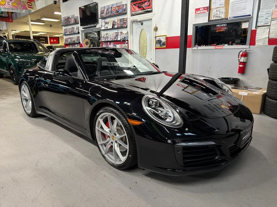 2017 Porsche 911 - Image 3 of 27