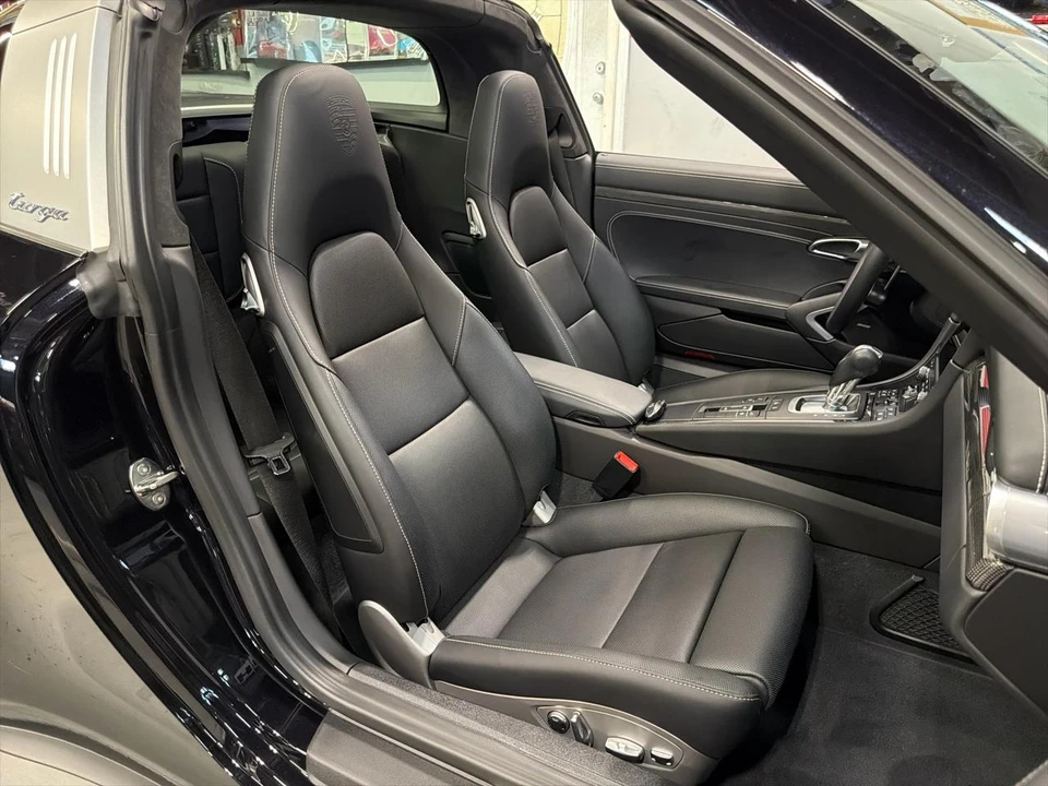 2017 Porsche 911 - Image 22 of 27