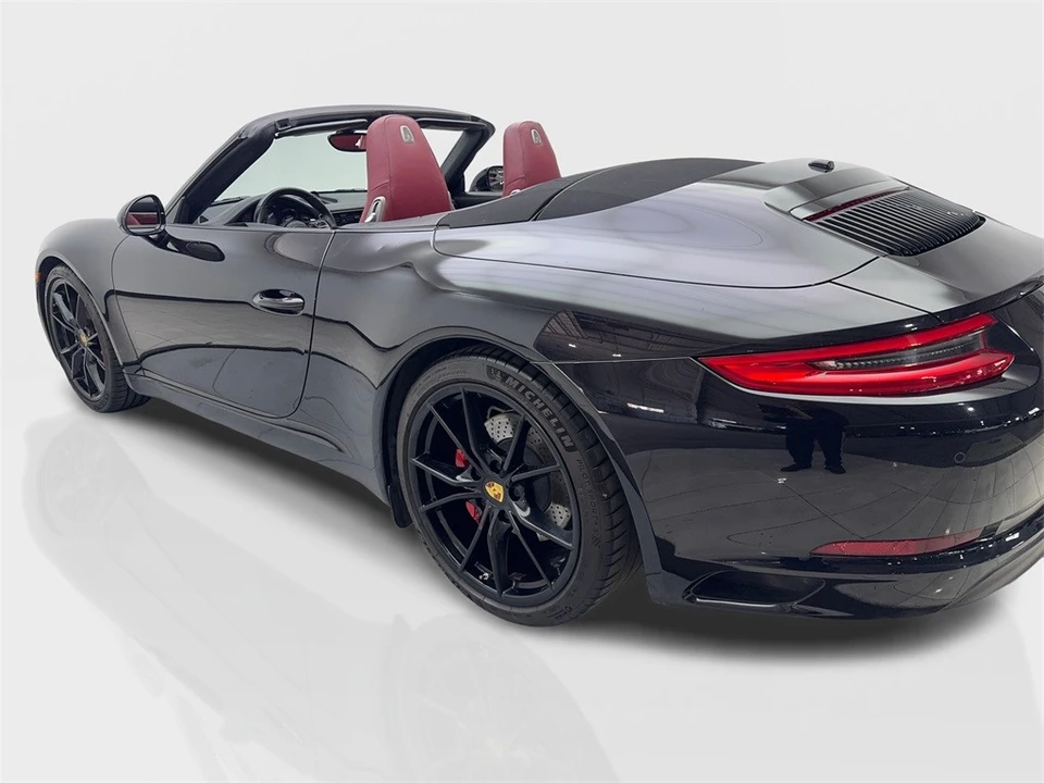 2017 Porsche 911 - Image 14 of 21