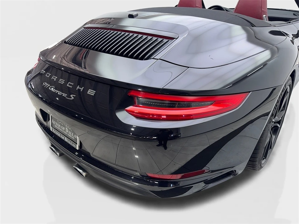 2017 Porsche 911 - Image 18 of 21