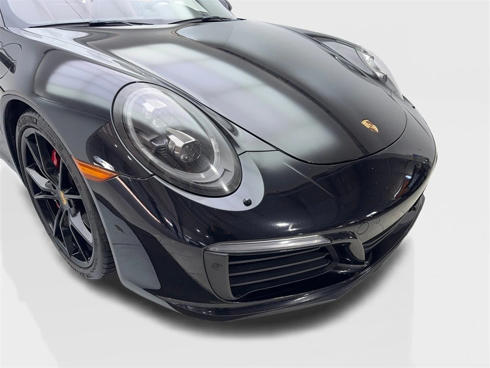 2017 Porsche 911 - Image 17 of 21