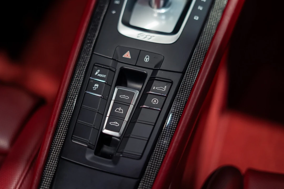 2017 Porsche 991 Carrera - Image 18 of 31