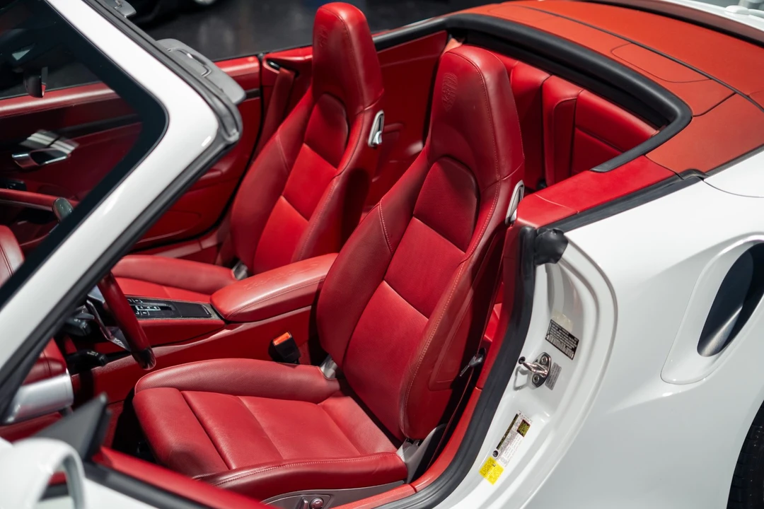 2017 Porsche 991 Carrera - Image 2 of 31