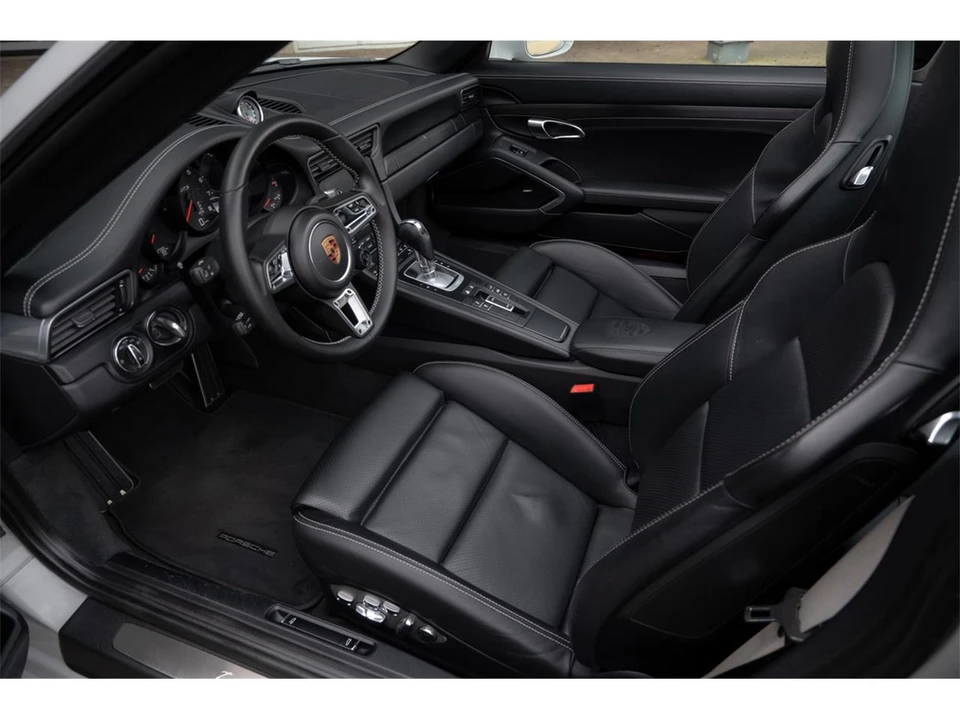 2017 Porsche 991 Carrera - Image 7 of 10