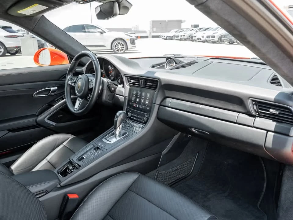 2017 Porsche 911 - Image 8 of 9