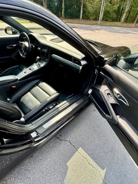 2017 Porsche 991 Carrera - Image 9 of 18
