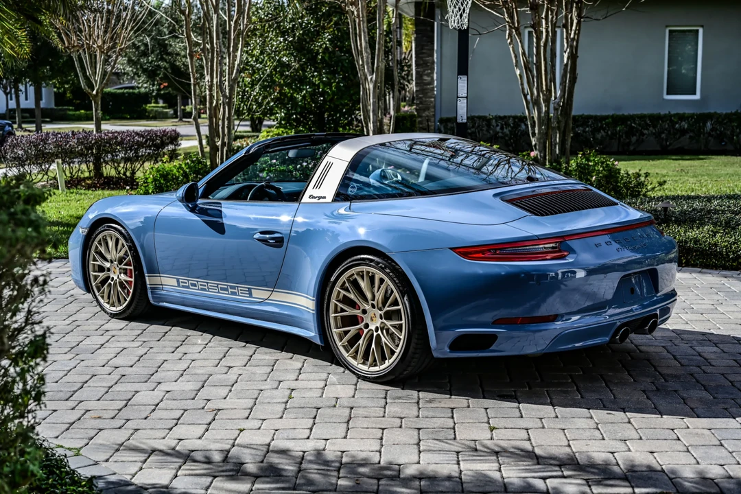 2017 Porsche 991 Targa 4 & 4S - Image 5 of 6