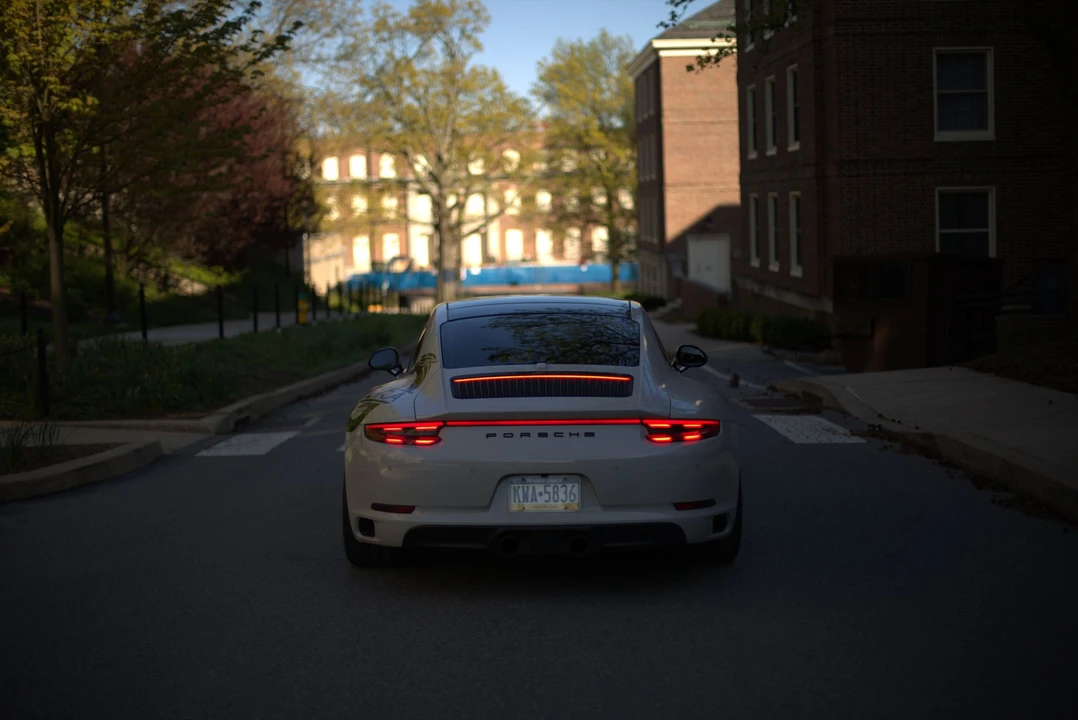 2017 Porsche 991 Carrera 4S - Image 10 of 19