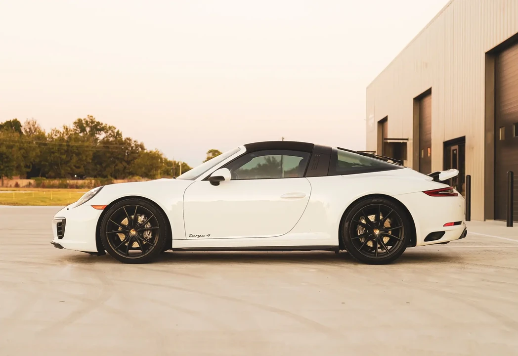 2017 Porsche 991 Targa 4 & 4S - Image 3 of 6
