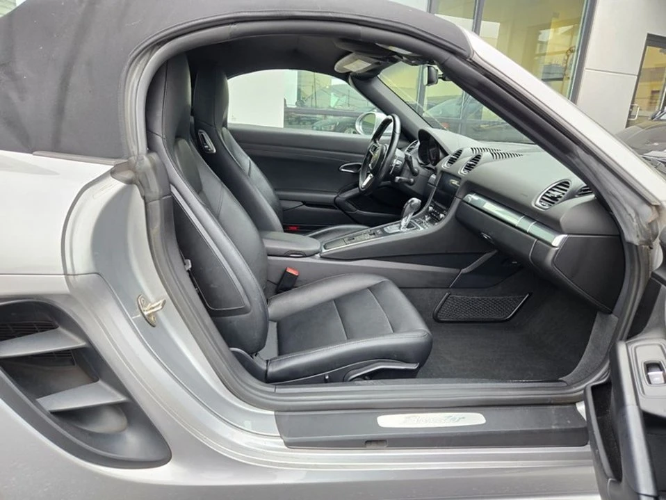 2017 Porsche 718 Boxster - Image 19 of 20