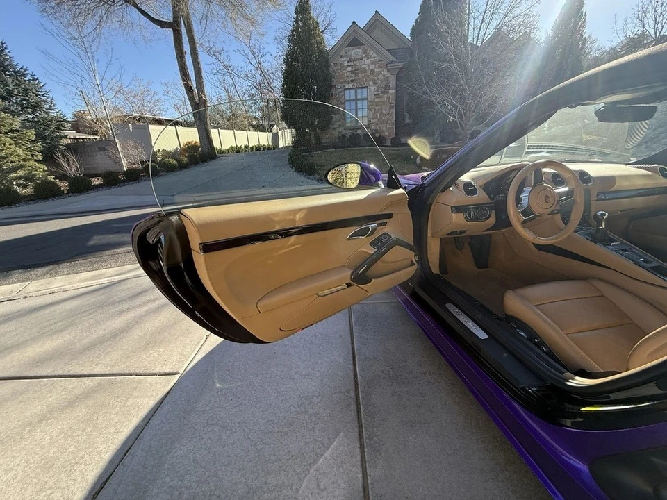 2017 Porsche 718 Boxster - Image 5 of 10