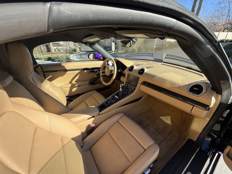 2017 Porsche 718 Boxster - Image 10 of 10