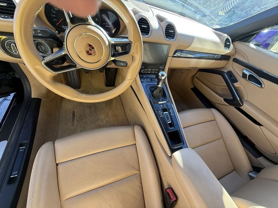 2017 Porsche 718 Boxster - Image 7 of 10