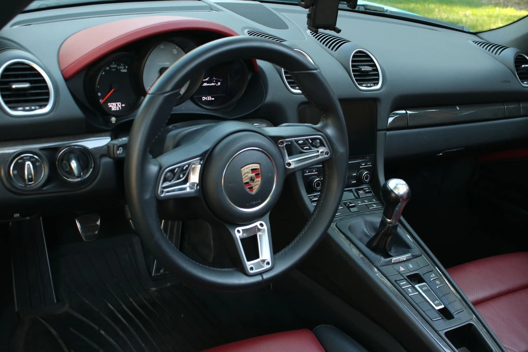 2017 Porsche 718 Boxster - Image 3 of 8