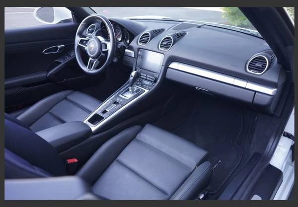 2017 Porsche 718 Boxster - Image 3 of 3