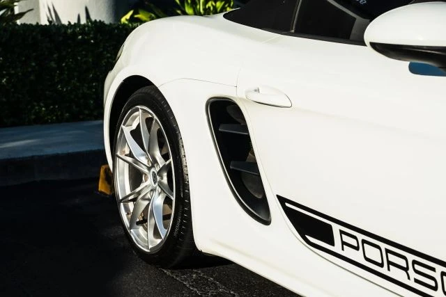 2017 Porsche 718 Boxster - Image 19 of 21