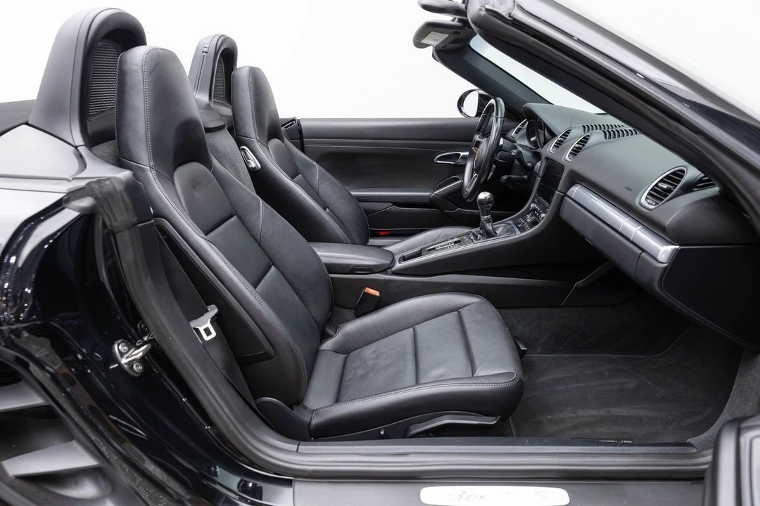 2017 Porsche 718 Boxster S - Image 17 of 31