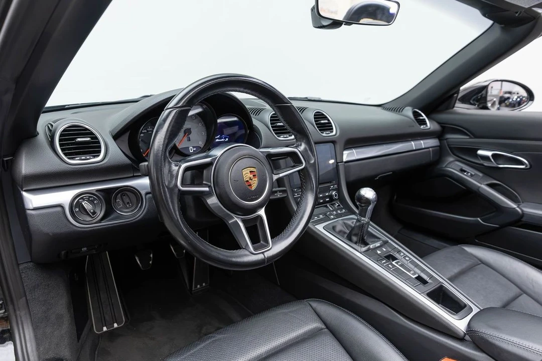 2017 Porsche 718 Boxster S - Image 18 of 31