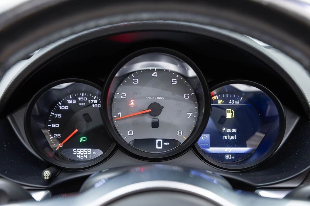 2017 Porsche 718 Boxster S - Image 25 of 31