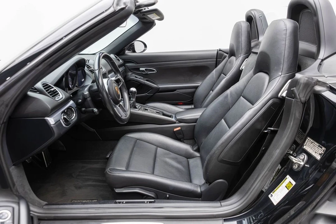 2017 Porsche 718 Boxster S - Image 16 of 31