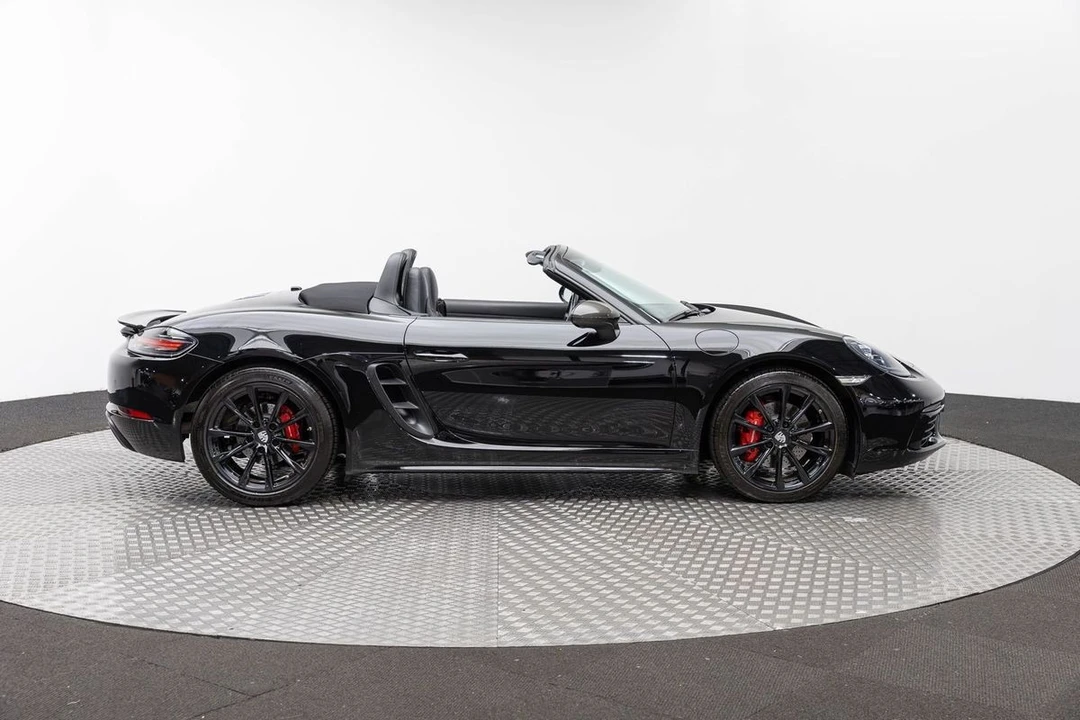 2017 Porsche 718 Boxster S - Image 9 of 31