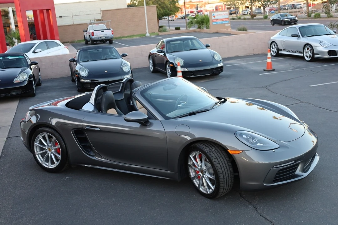 2017 Porsche 718 Boxster S - Image 11 of 12
