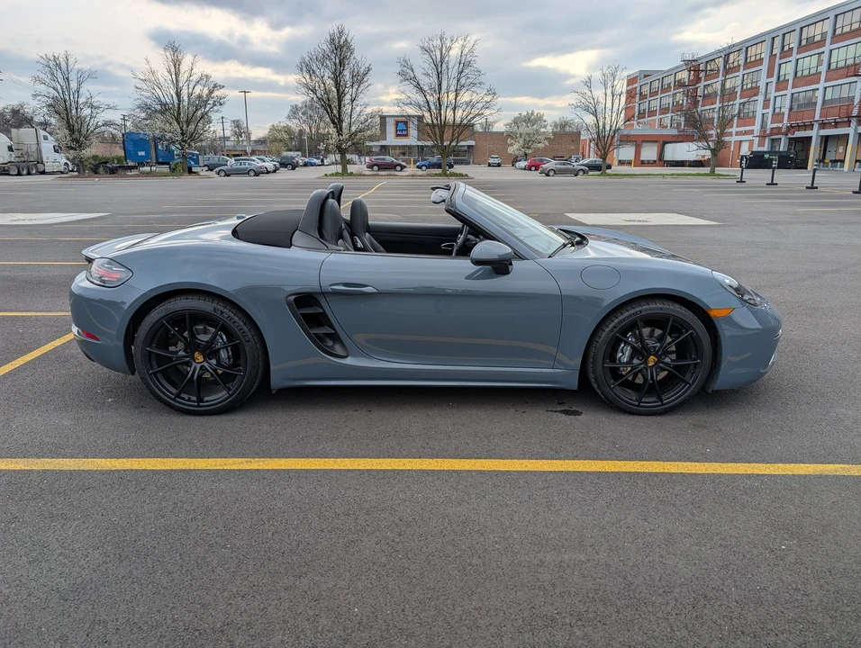 2017 Porsche 718 Boxster - Image 2 of 11