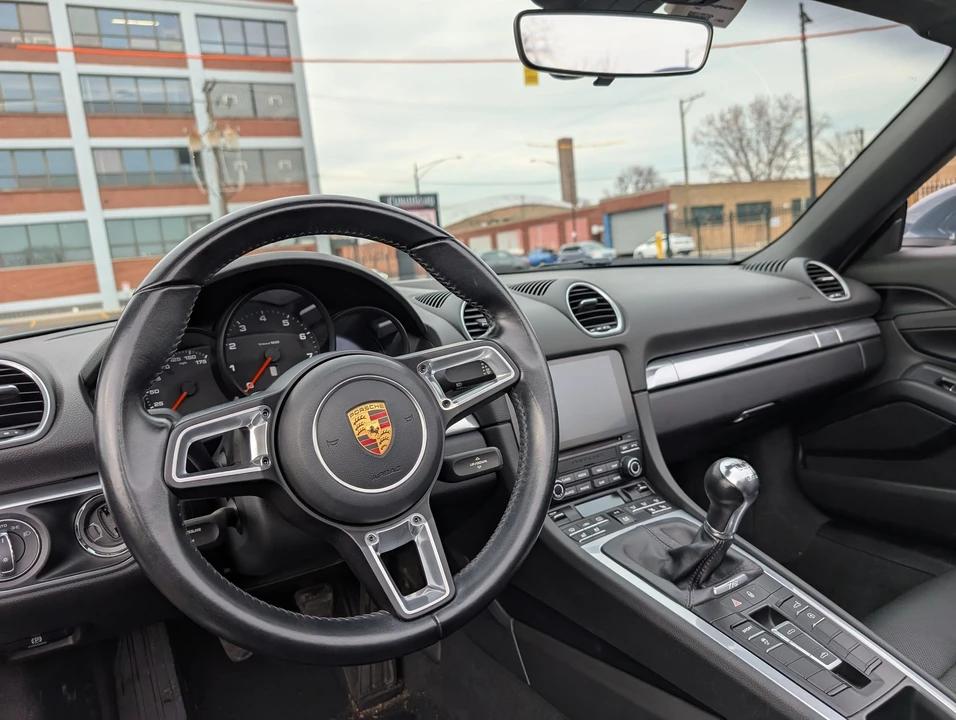 2017 Porsche 718 Boxster - Image 7 of 11