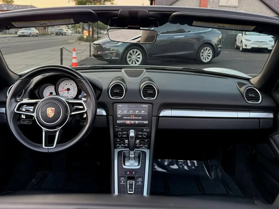 2017 Porsche 718 Boxster - Image 14 of 20