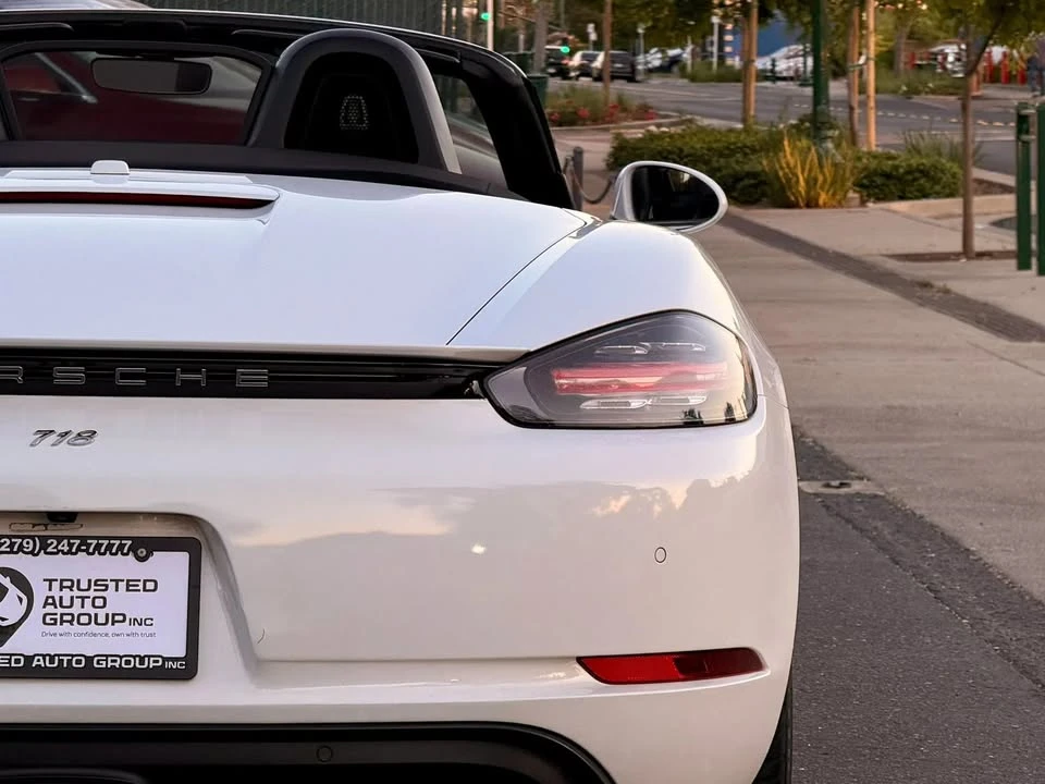 2017 Porsche 718 Boxster - Image 12 of 20
