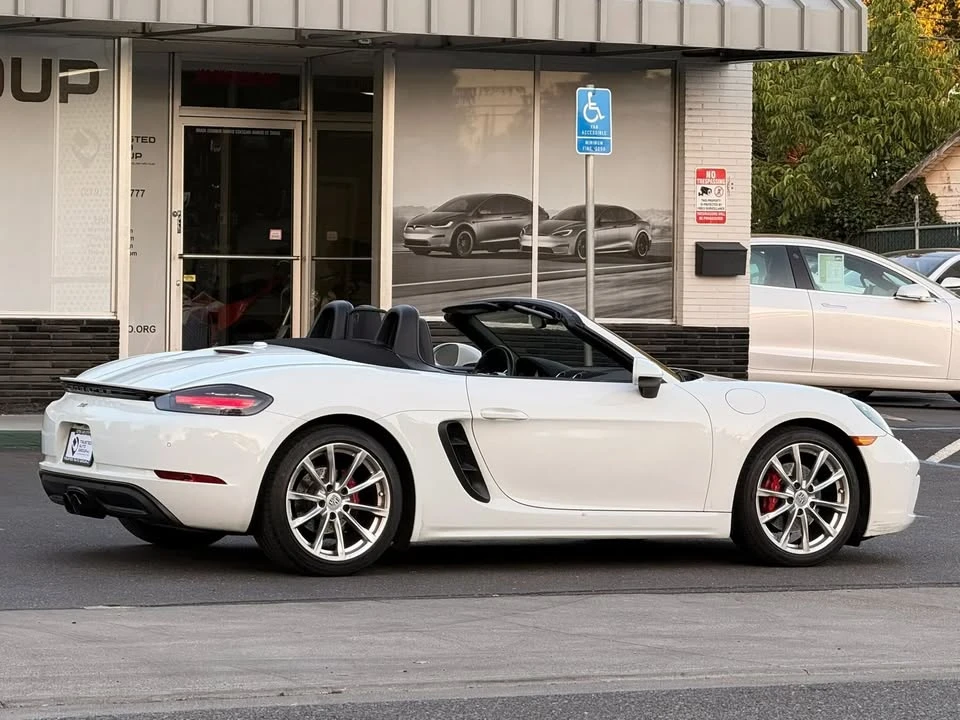 2017 Porsche 718 Boxster - Image 10 of 20
