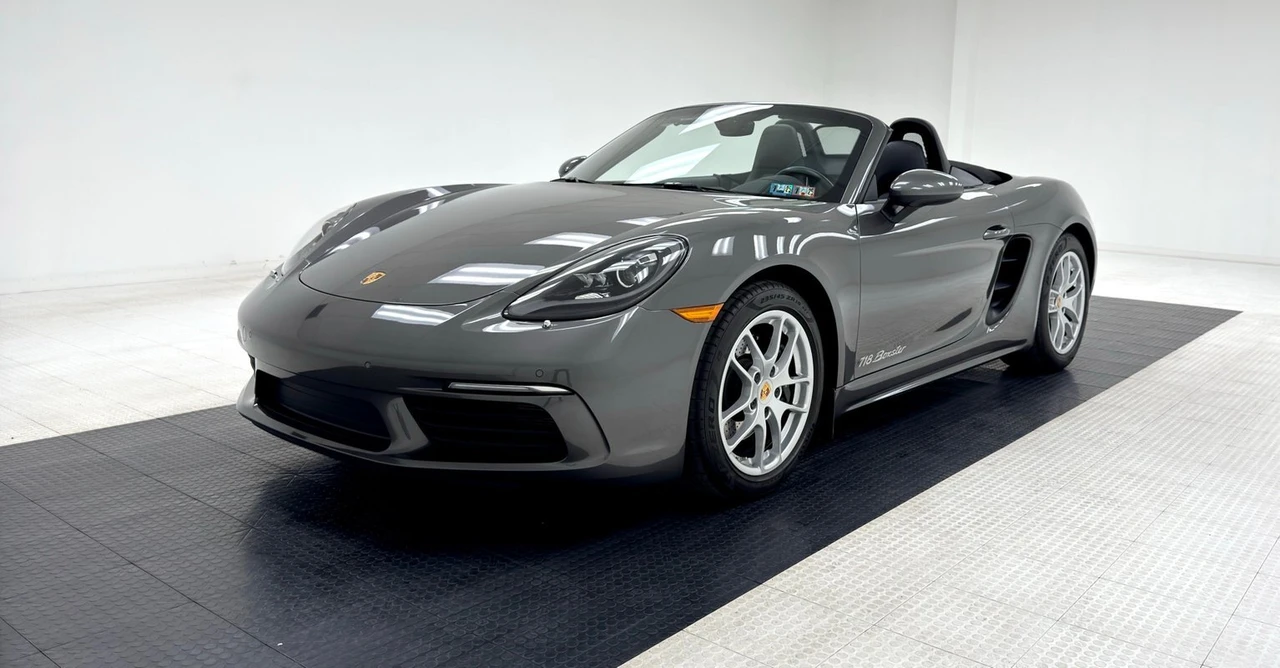 2017 Porsche 718 Boxster - Image 2 of 12