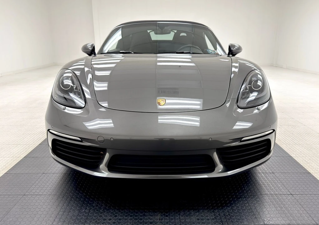 2017 Porsche 718 Boxster - Image 11 of 12