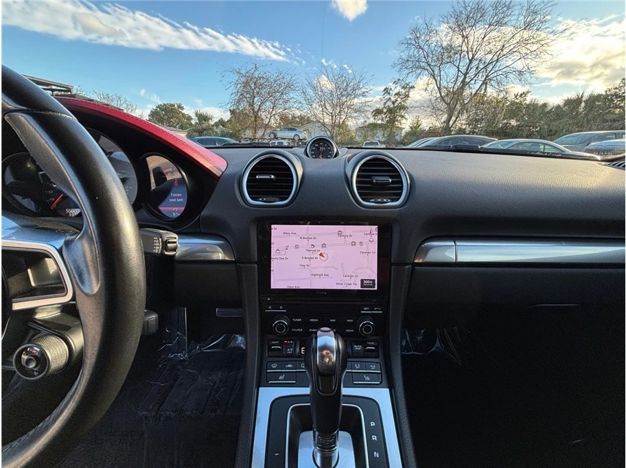 2017 Porsche 718 Boxster - Image 11 of 21