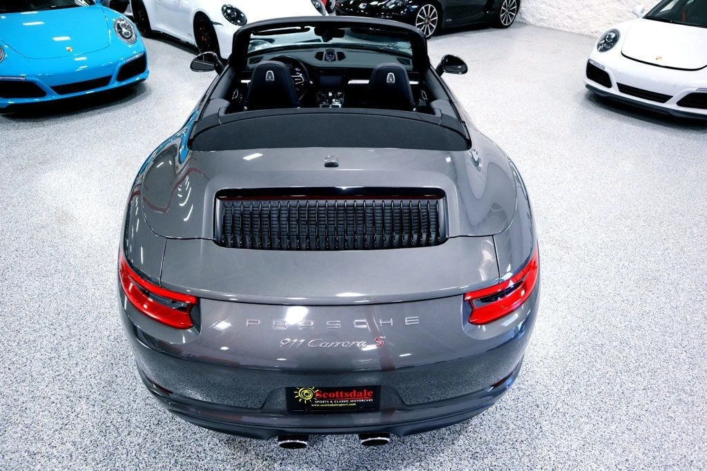 2017 Porsche 911 - Image 10 of 12