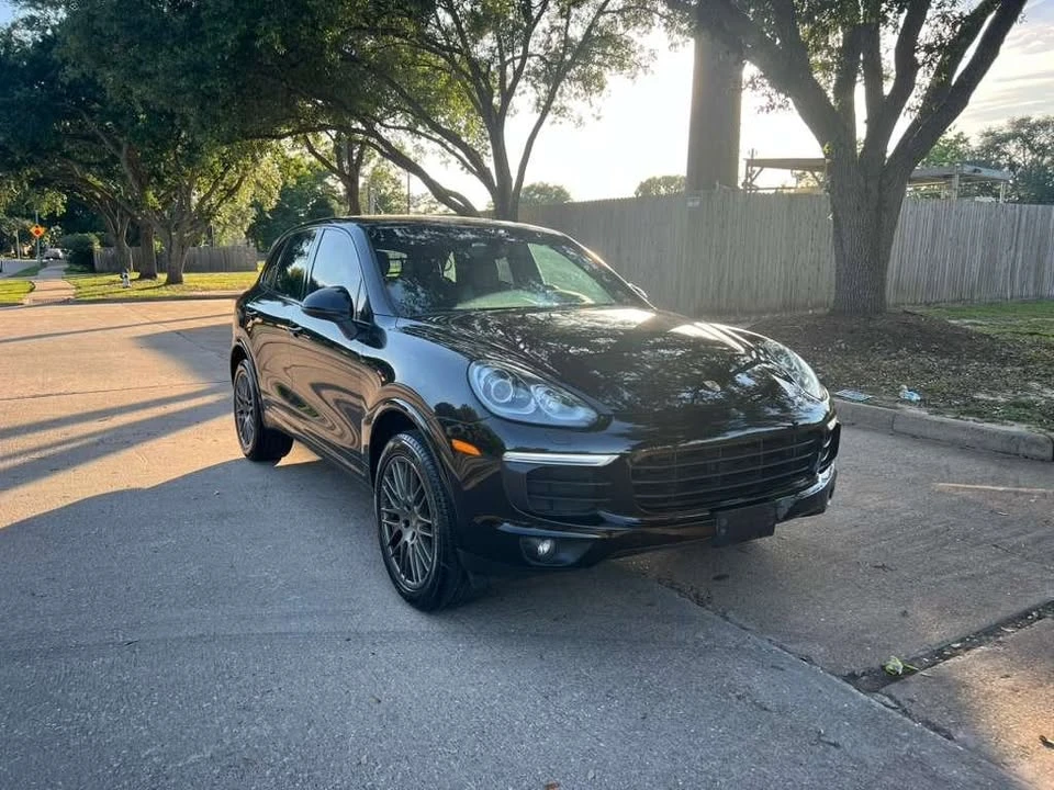 2017 Porsche 958 Cayenne - Image 3 of 14
