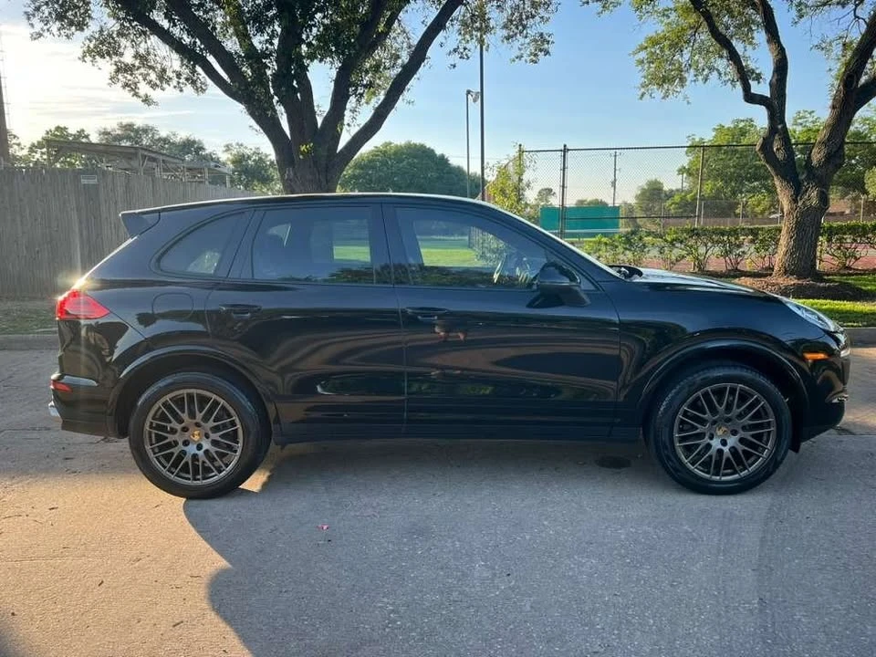 2017 Porsche 958 Cayenne - Image 14 of 14