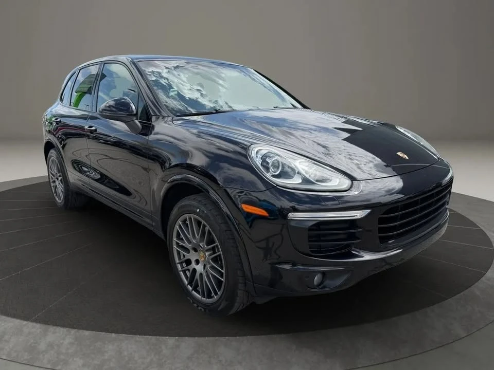 2017 Porsche 958 Cayenne - Image 2 of 13