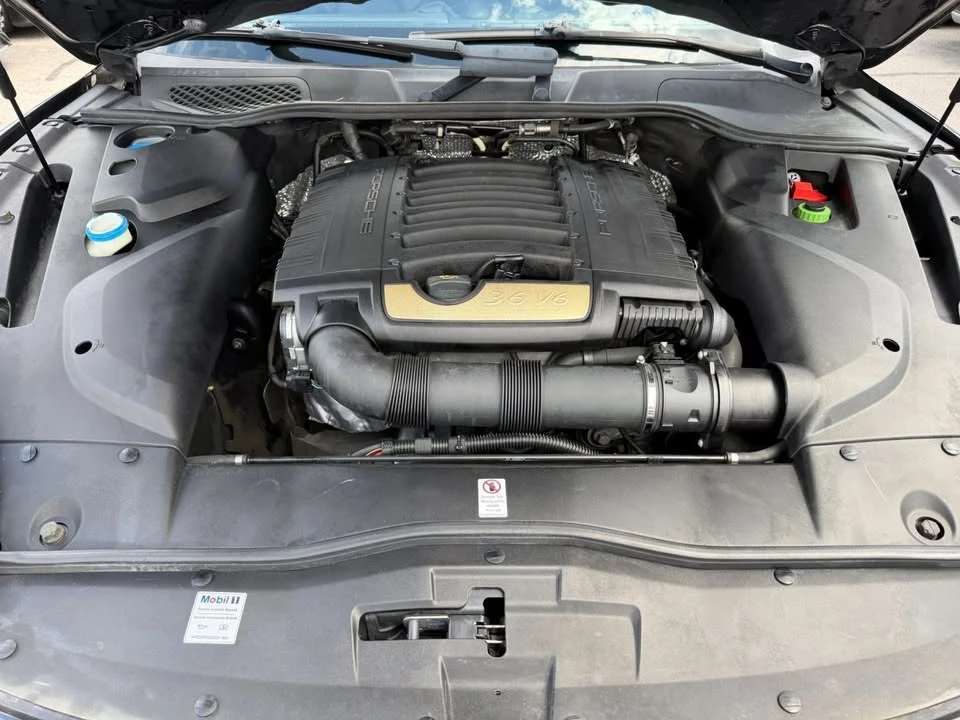 2017 Porsche 958 Cayenne - Image 7 of 13