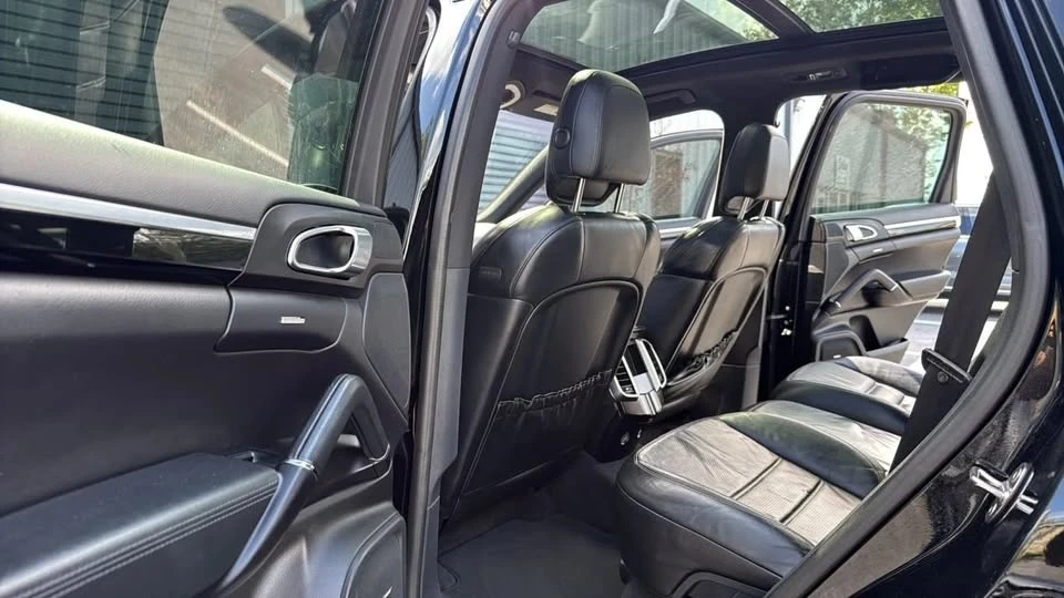 2017 Porsche 958 Cayenne - Image 6 of 11