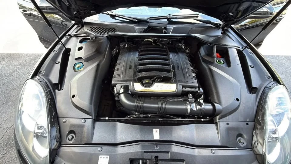 2017 Porsche 958 Cayenne - Image 9 of 11