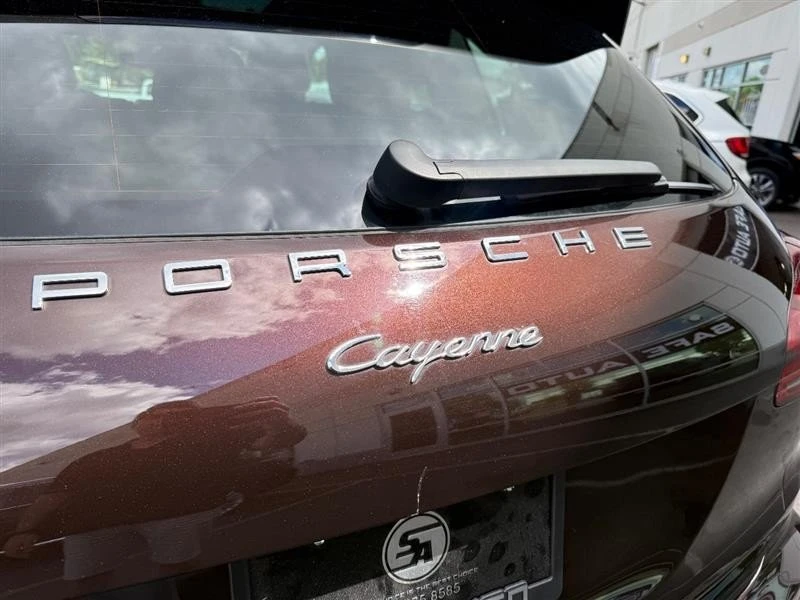 2017 Porsche 958 Cayenne - Image 9 of 20