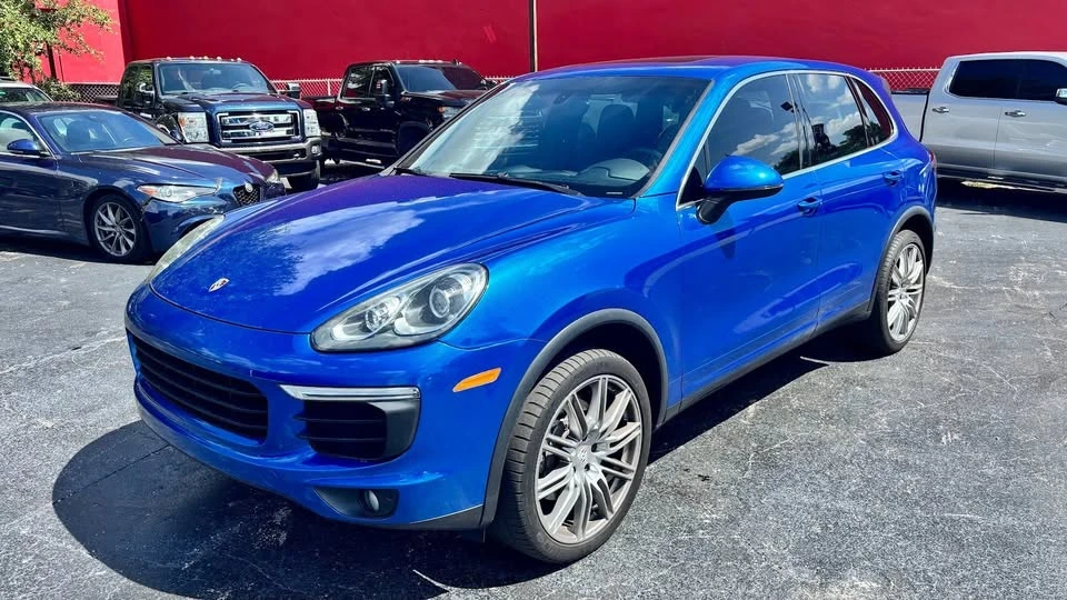 2017 Porsche 958 Cayenne - Image 3 of 20