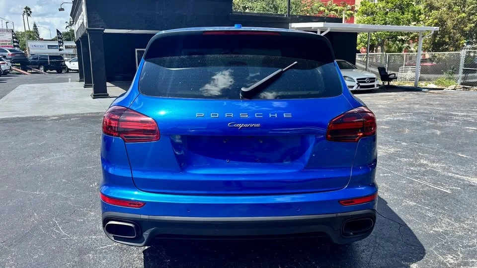 2017 Porsche 958 Cayenne - Image 5 of 20