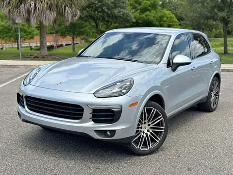 2017 Porsche Cayenne S E-Hybrid Platinum Edition