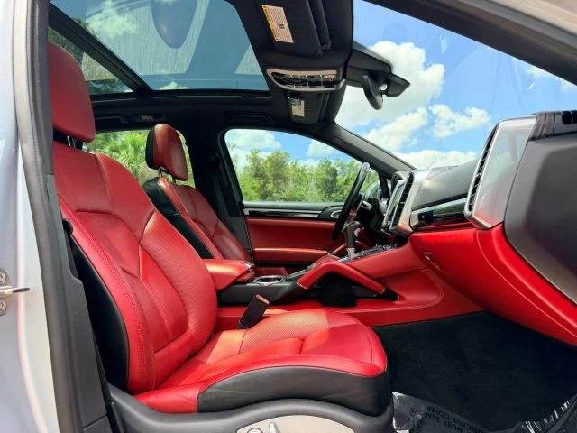 2017 Porsche 958 Cayenne - Image 15 of 17