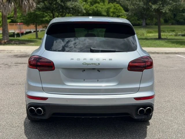 2017 Porsche 958 Cayenne - Image 5 of 17