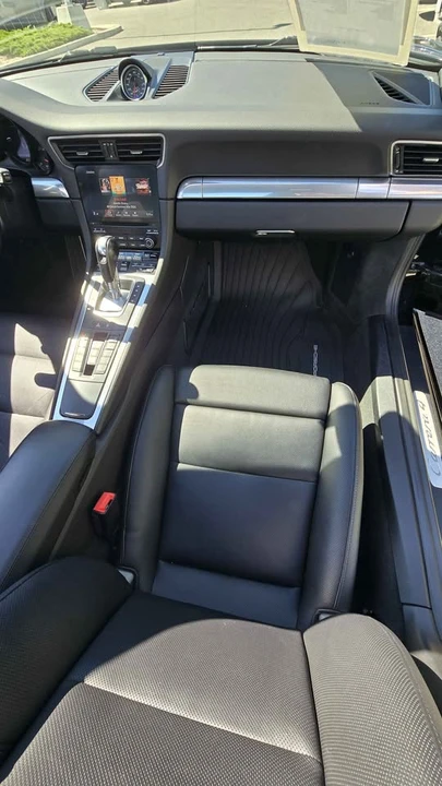 2017 Porsche 991 Carrera 4 - Image 16 of 18